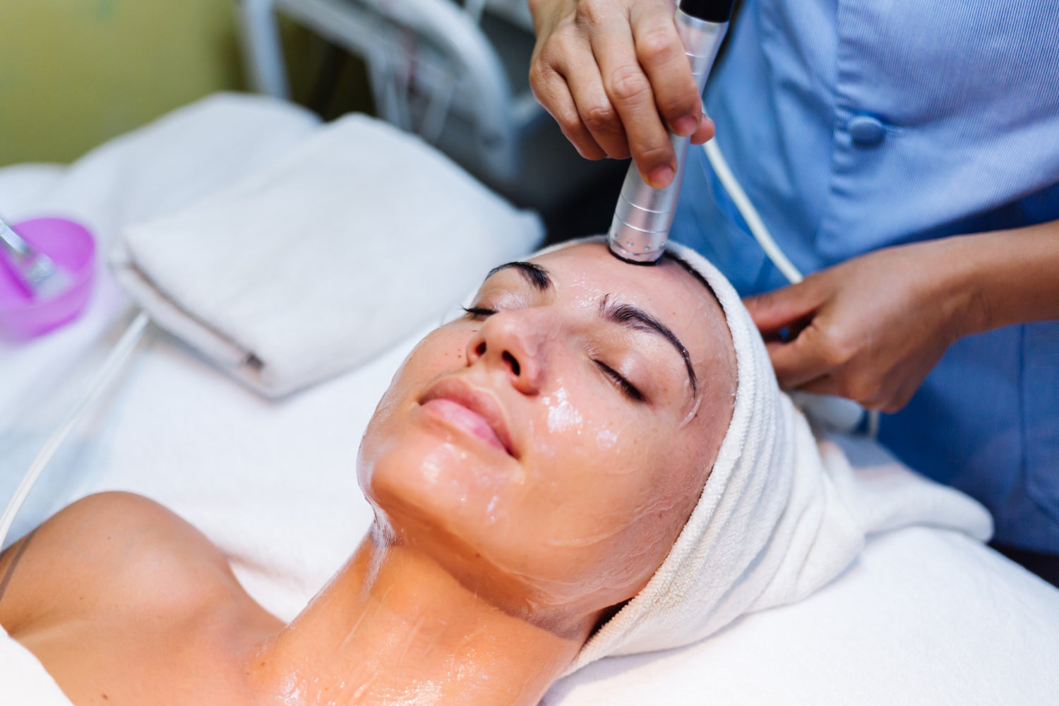 Hydrating Facial Therapy