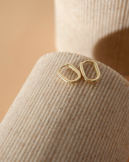 Solid Gold Sleek Hoops