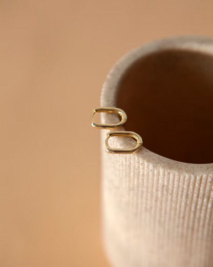 Solid Gold Sleek Hoops